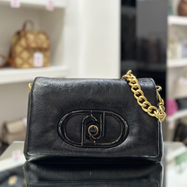 LaPuffy glossy black