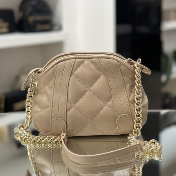 Borsa a spalla beige trapuntata small - immagine 5