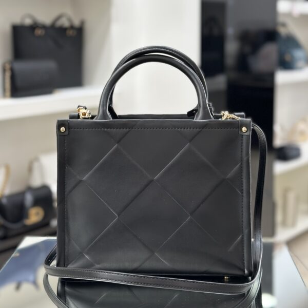 Hand bag media Ridhi black - immagine 5
