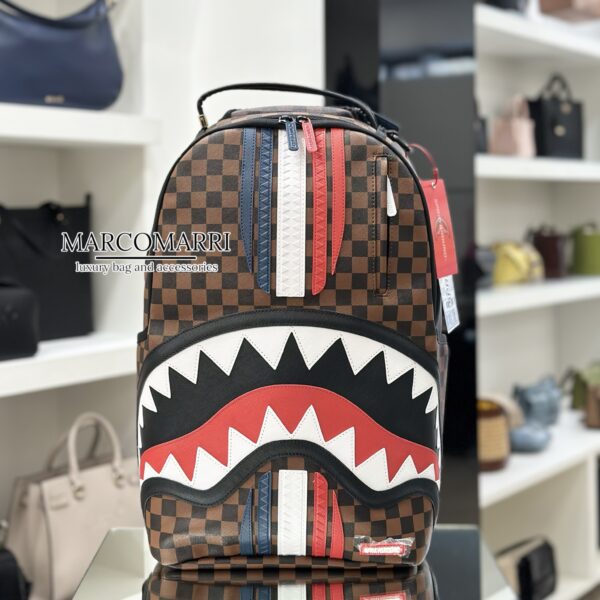 Zaino Sprayground Shark in Paris GT
