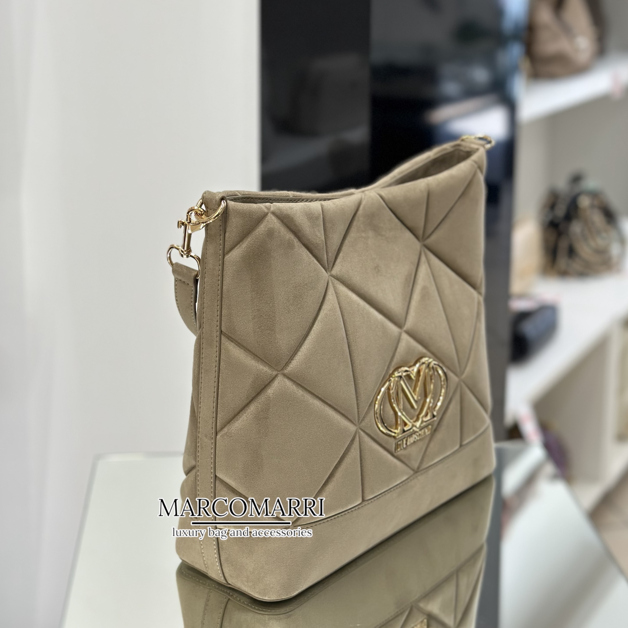 Love Moschino Sacca velour sabbia - immagine 3