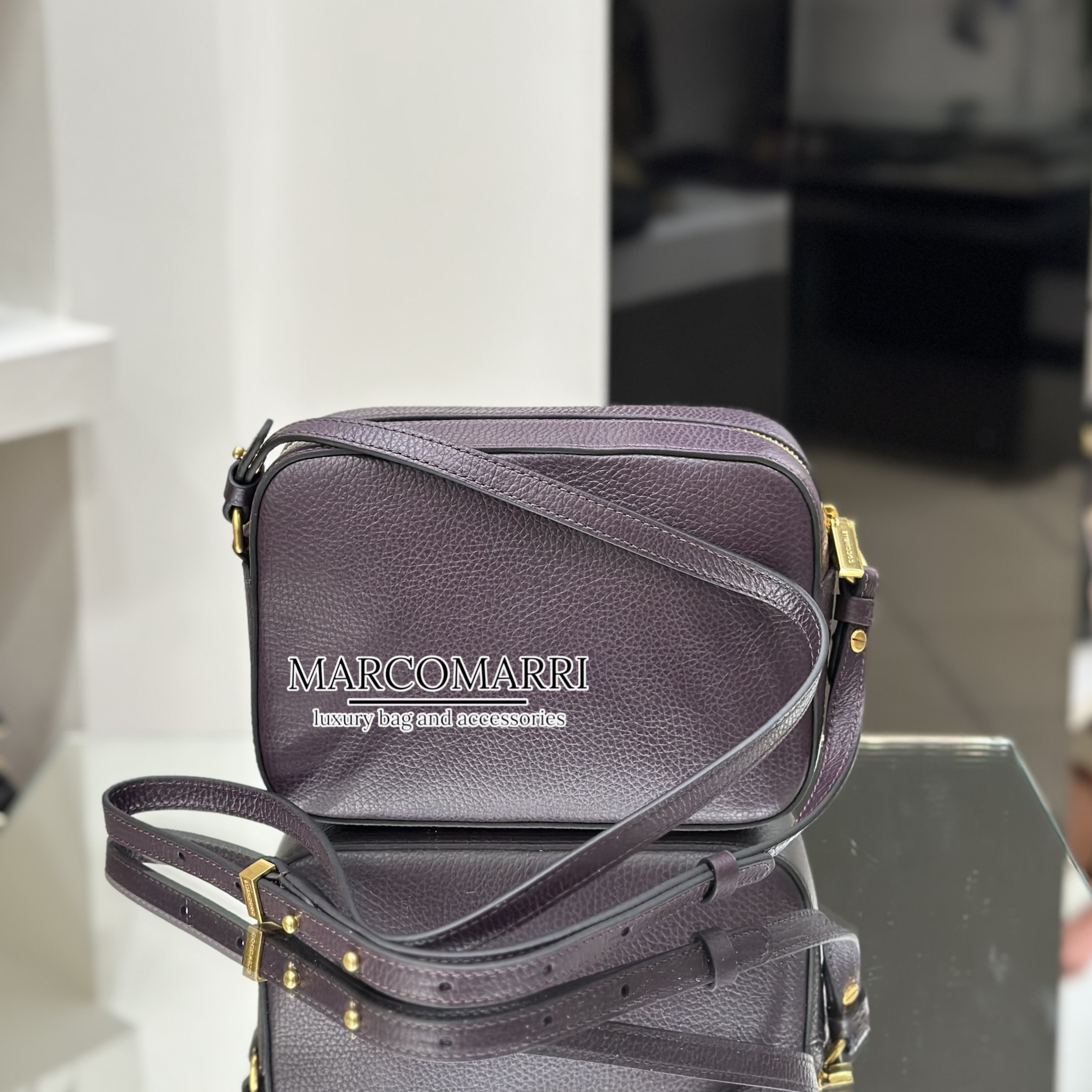 Coccinelle Beat Soft Small prugna - immagine 5