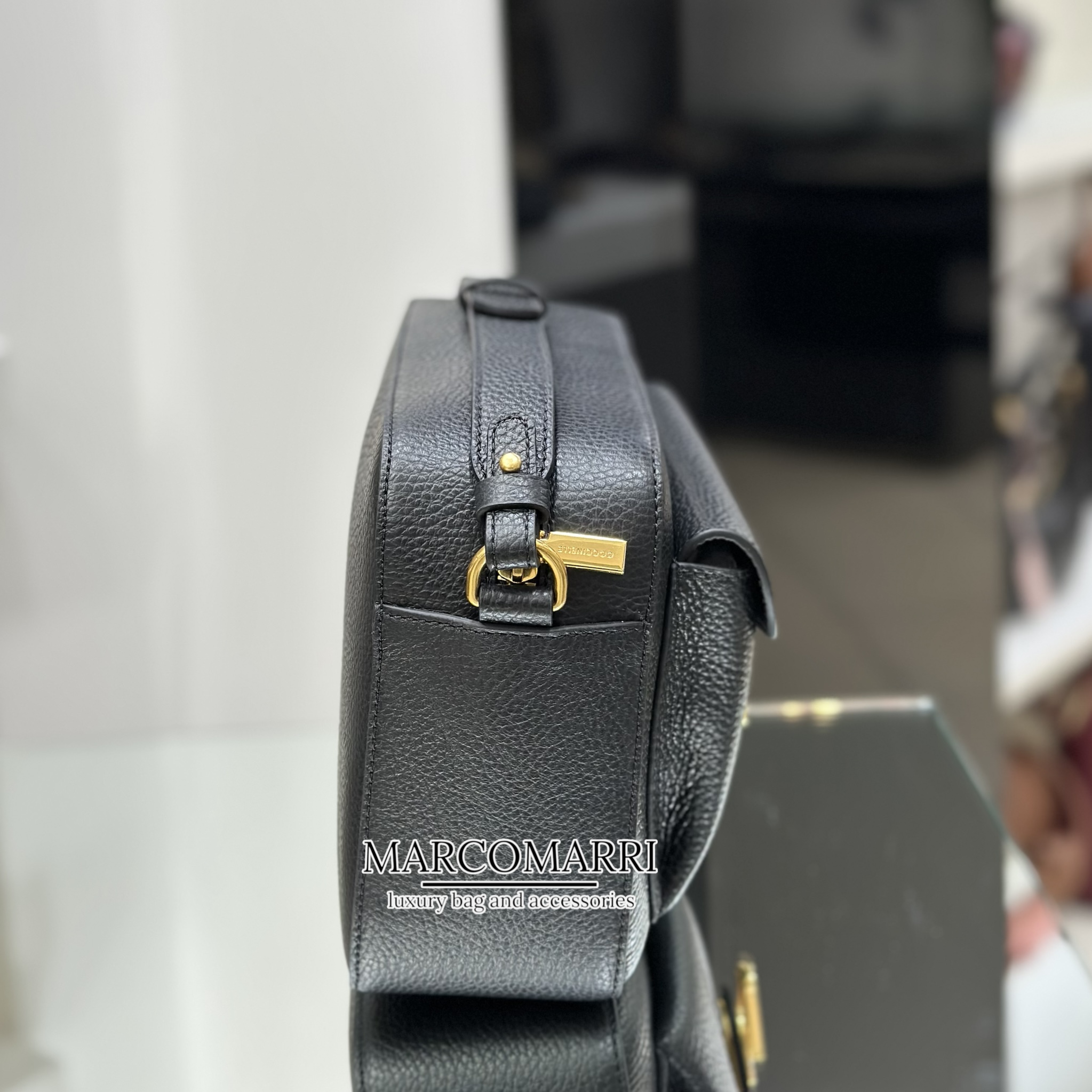 Coccinelle Beat Soft Large black - immagine 5