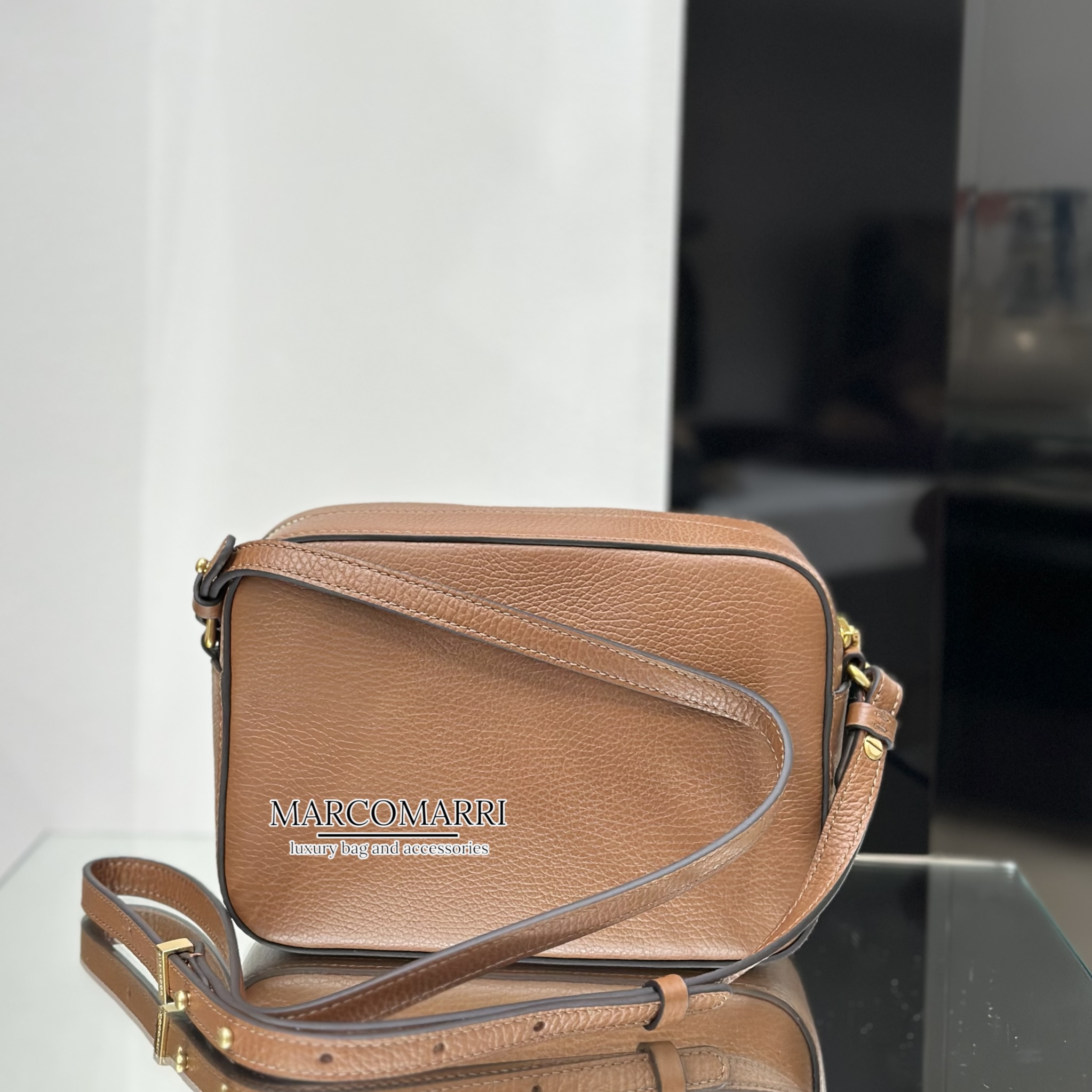 Coccinelle Beat Soft Small cognac - immagine 4