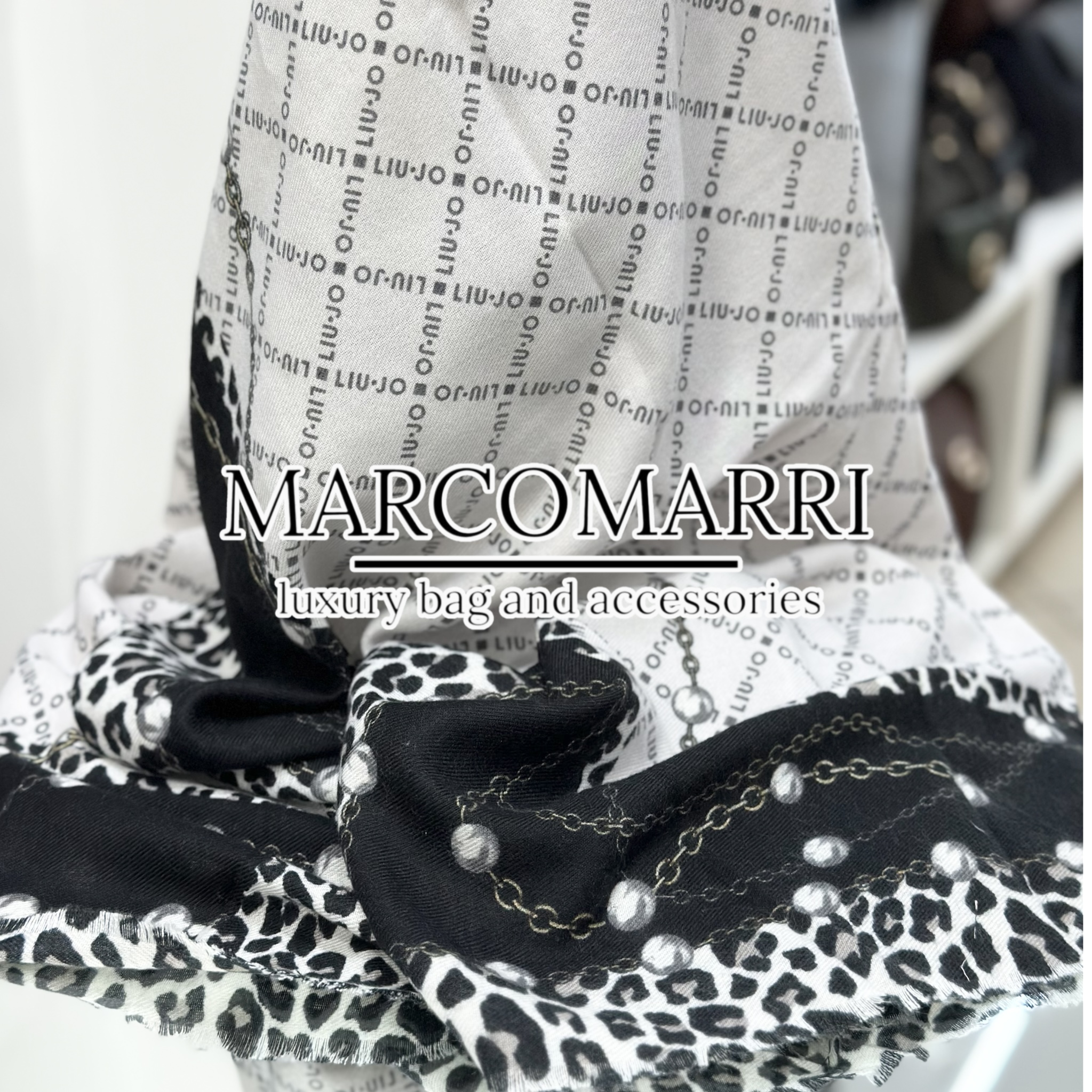 Liu Jo Sciarpa pearls animal black - immagine 3