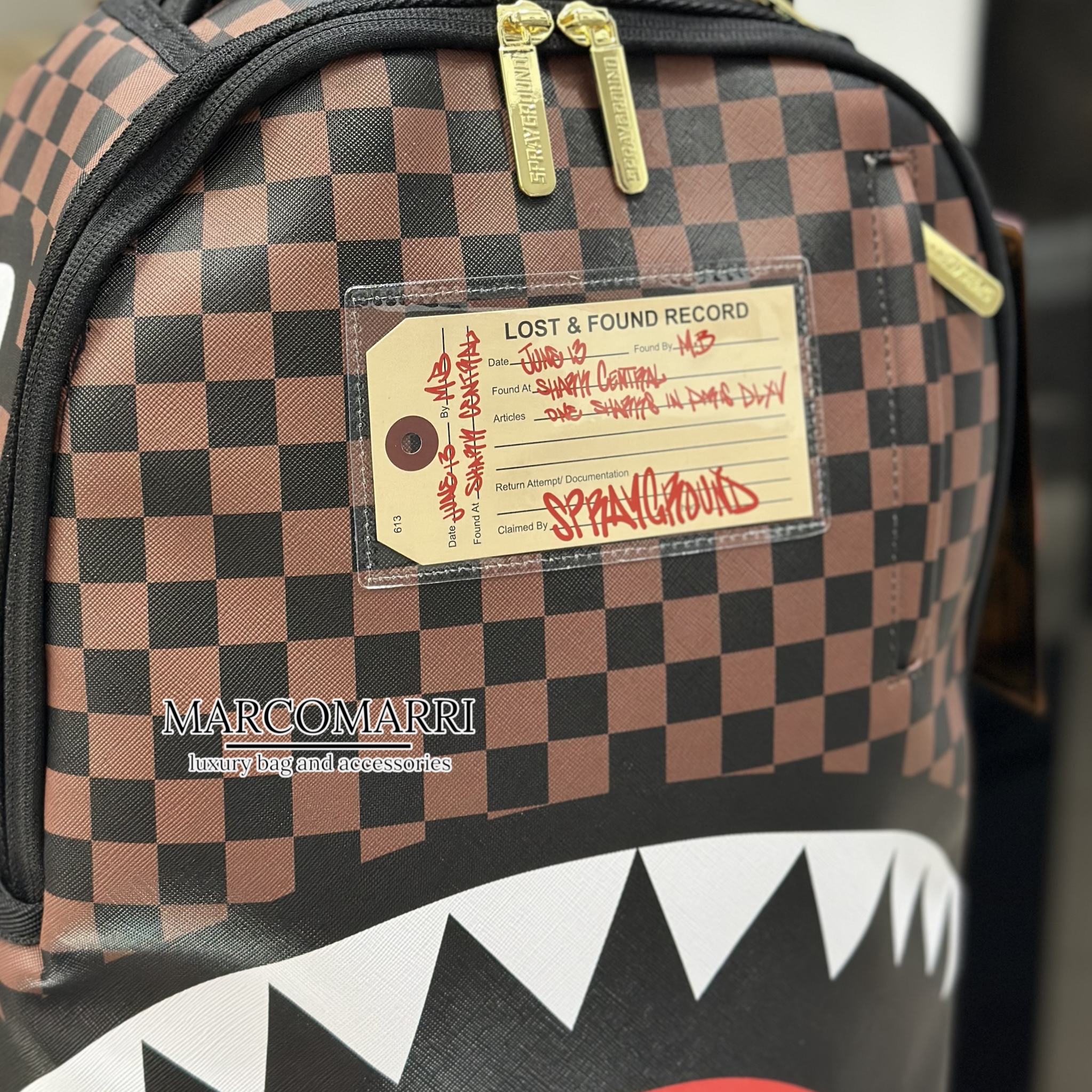 Zaino Dripping Shark in paris lost and Found - immagine 5