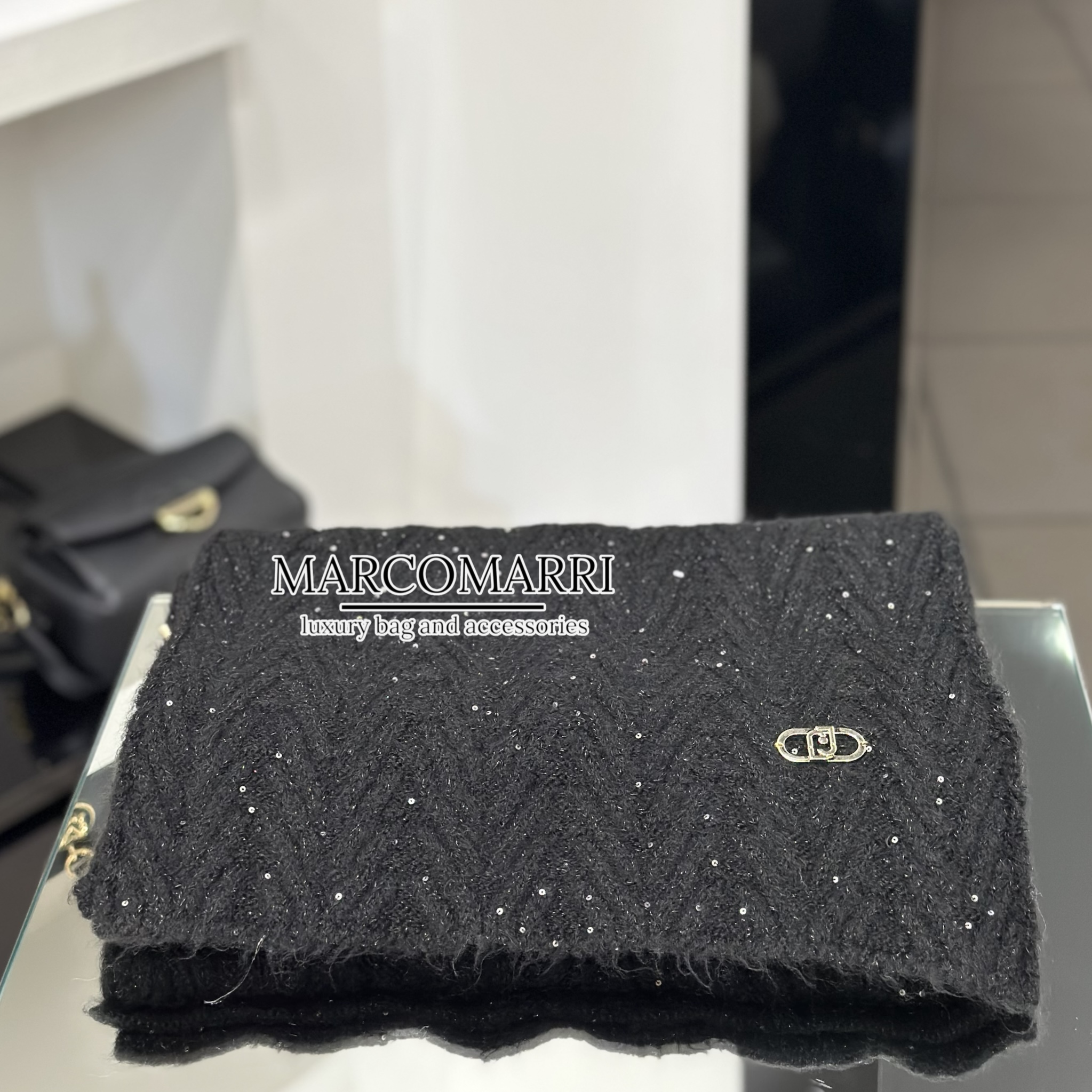 Liu Jo Sciarpa paillettes nera - immagine 4