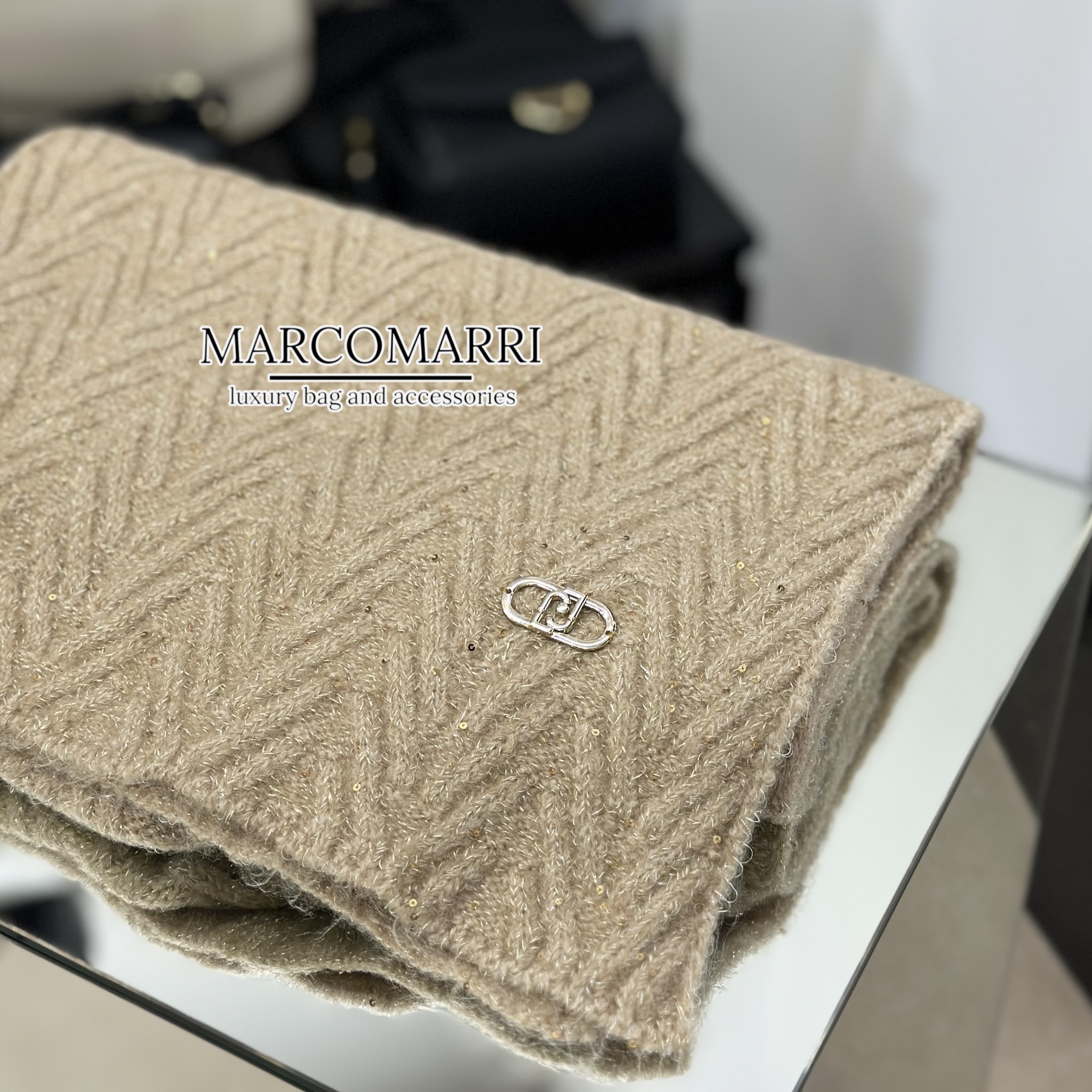 Liu Jo Sciarpa paillettes naturale - immagine 3