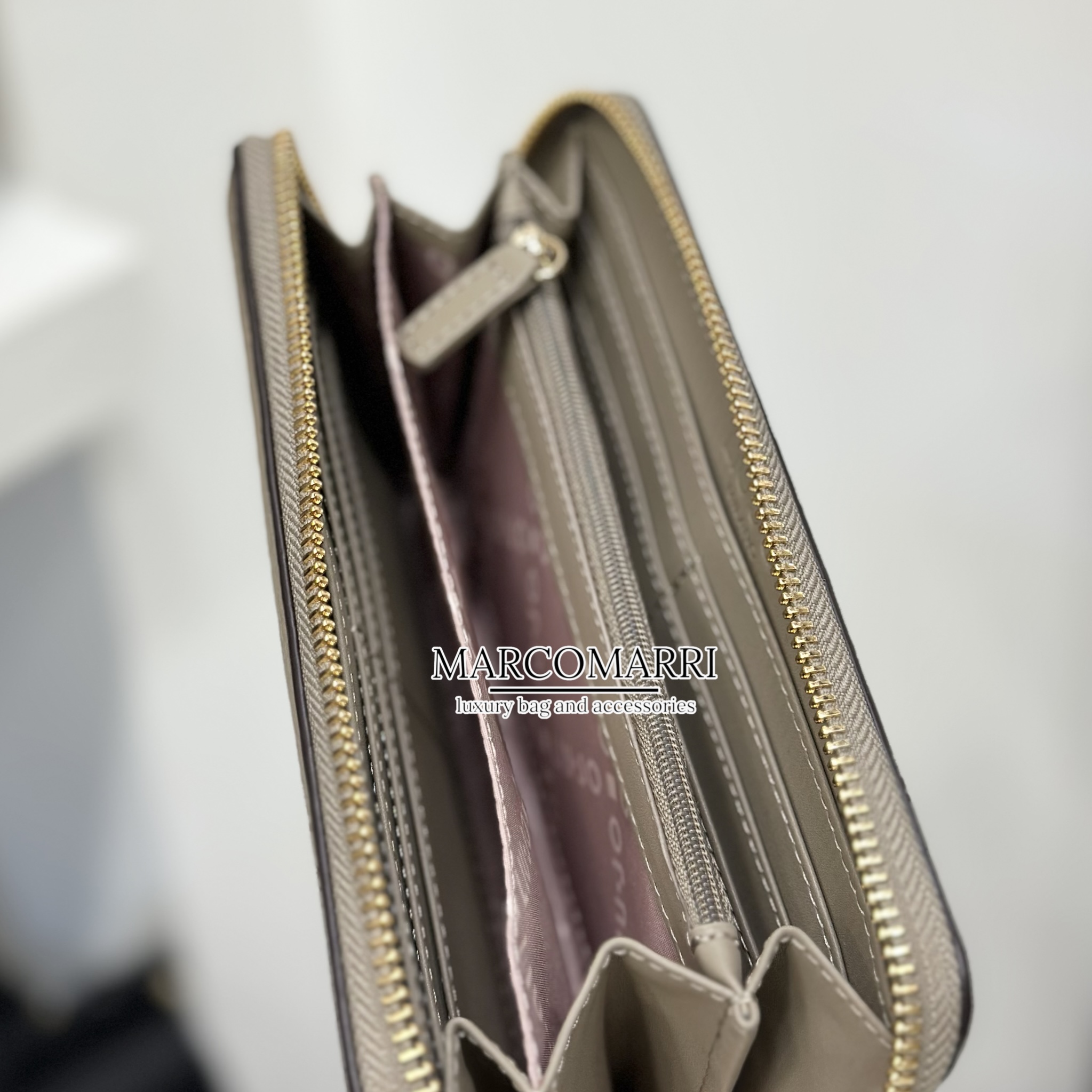 Liu Jo Portafoglio zip basico taupe - immagine 4