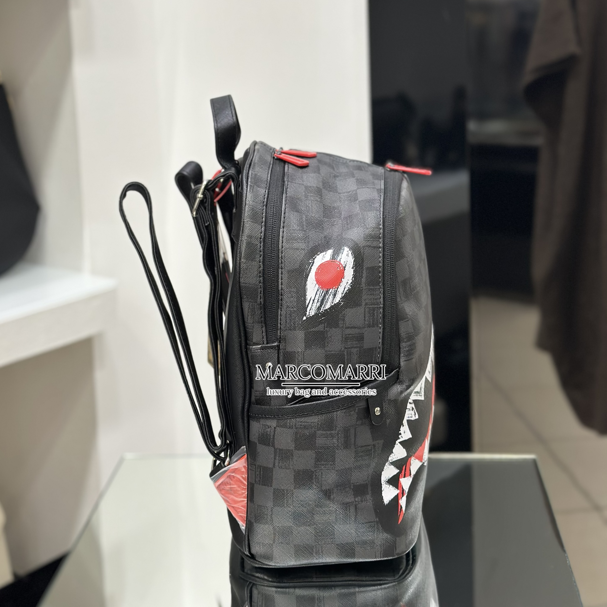 Sprayground zaino Scribble shark Savage - immagine 5