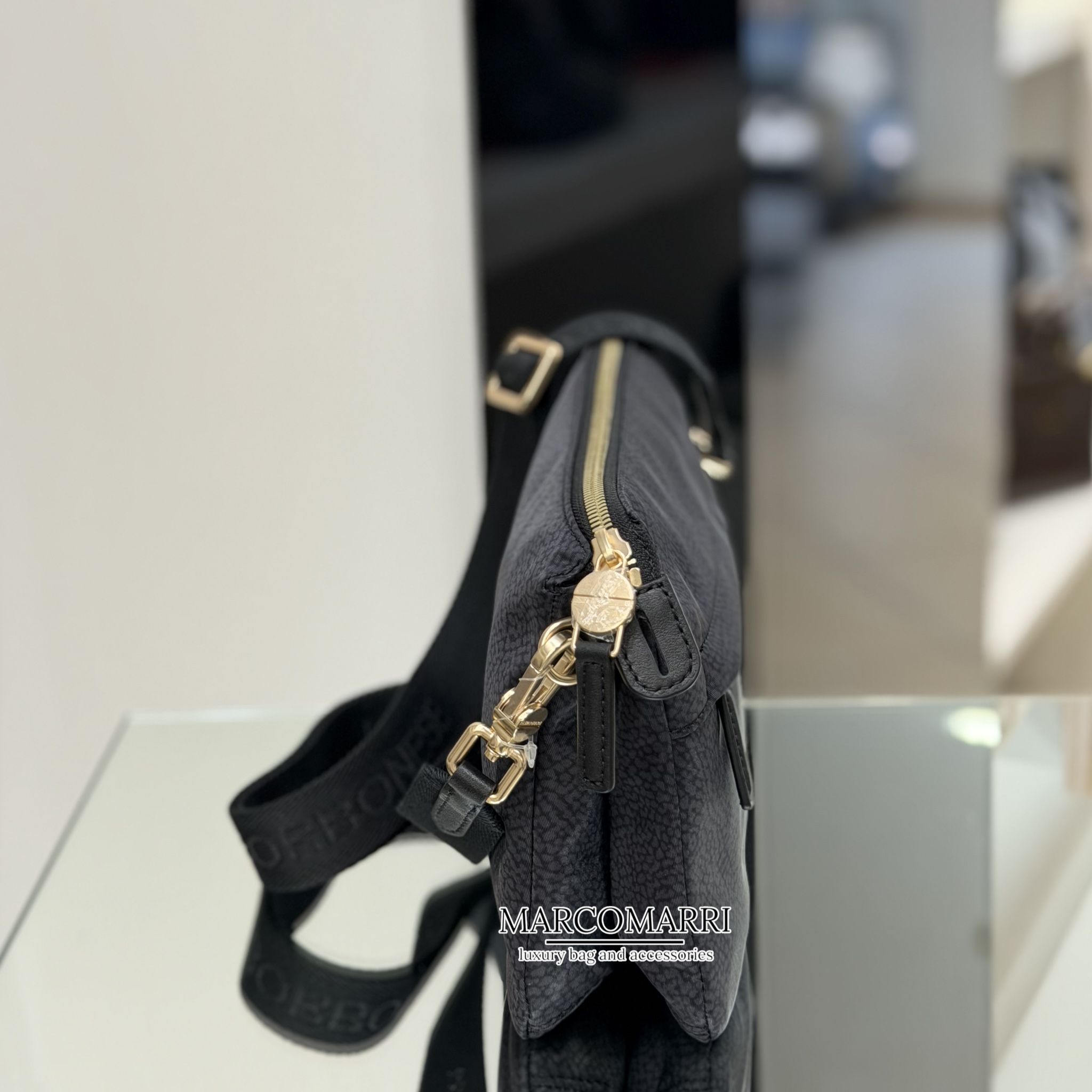 Borbonese tracolla 3 scomparti black - immagine 4