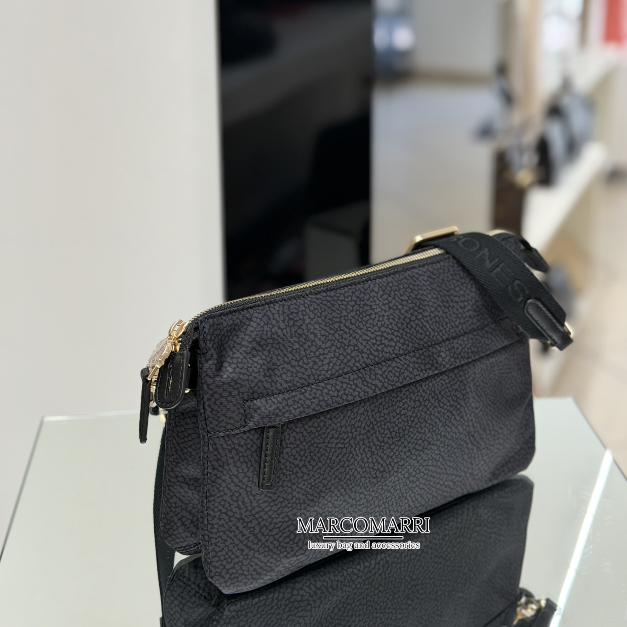 Borbonese tracolla 3 scomparti black - immagine 3