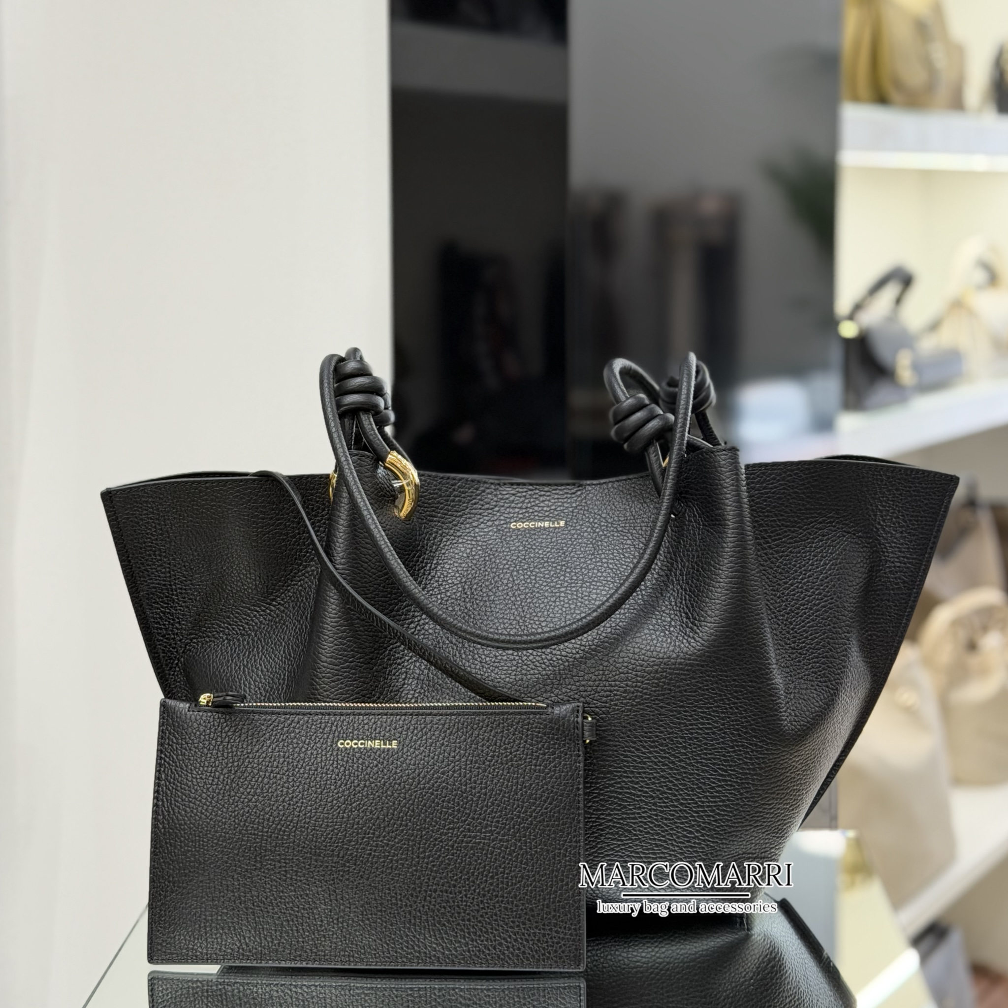 Coccinelle Finn Medium Black - immagine 3