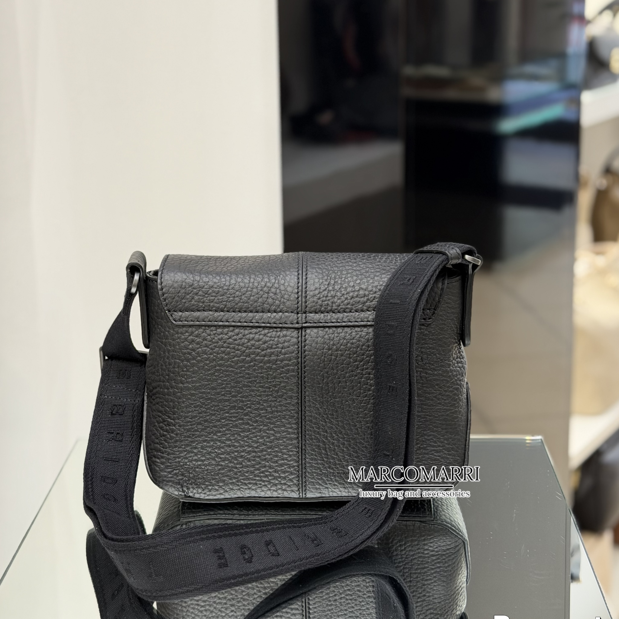 The Bridge Messenger black - immagine 3