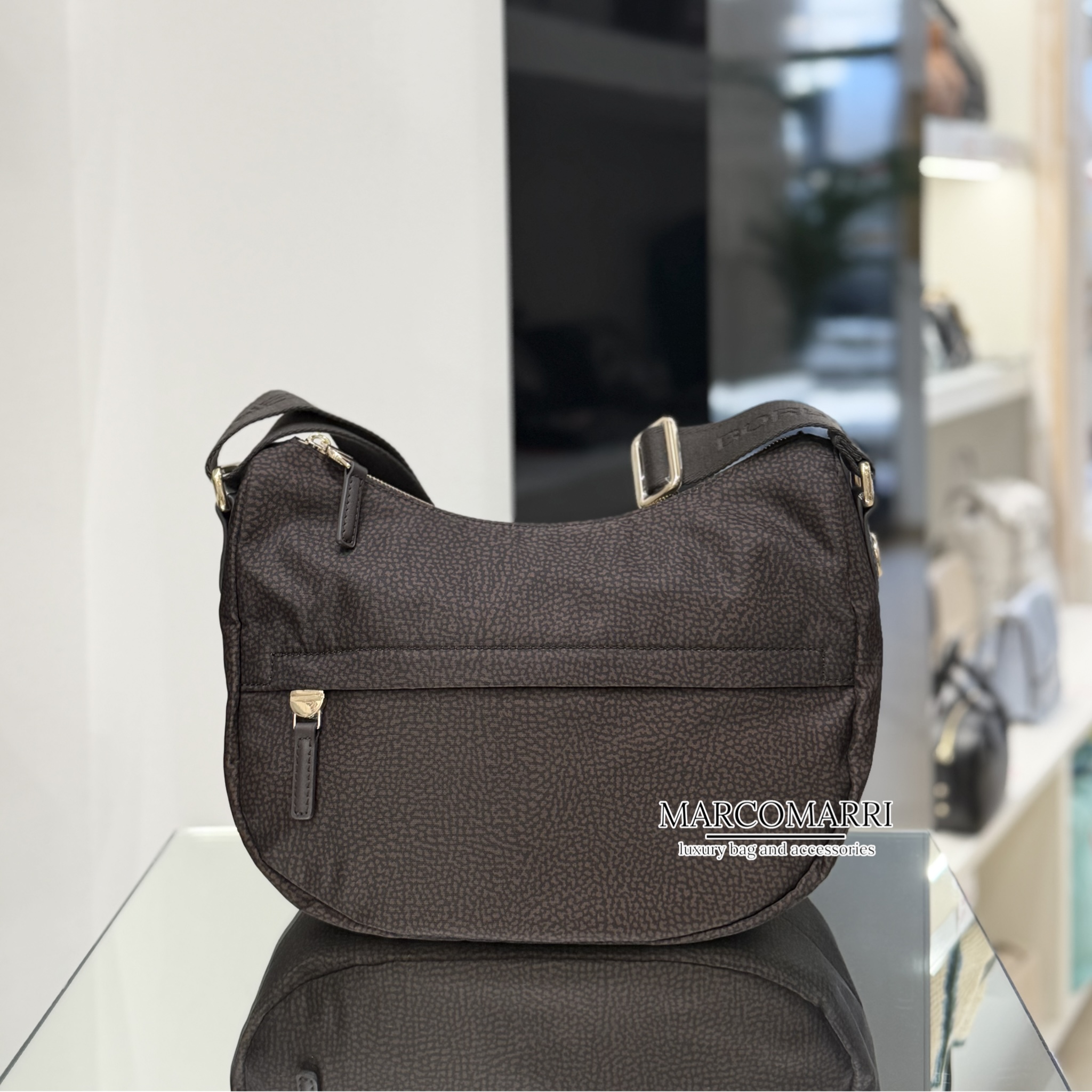 Borbonese Luna Bag small chocolate Marco Marri negozio di borse e accessori Ponte San Giovanni, Perugia (4)