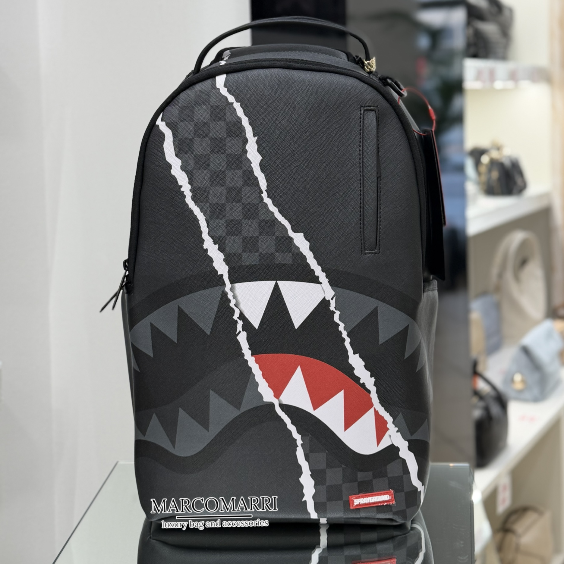 Sprayground zaino center rip Marco Marri negozio di borse e accessori Ponte San Giovanni, Perugia