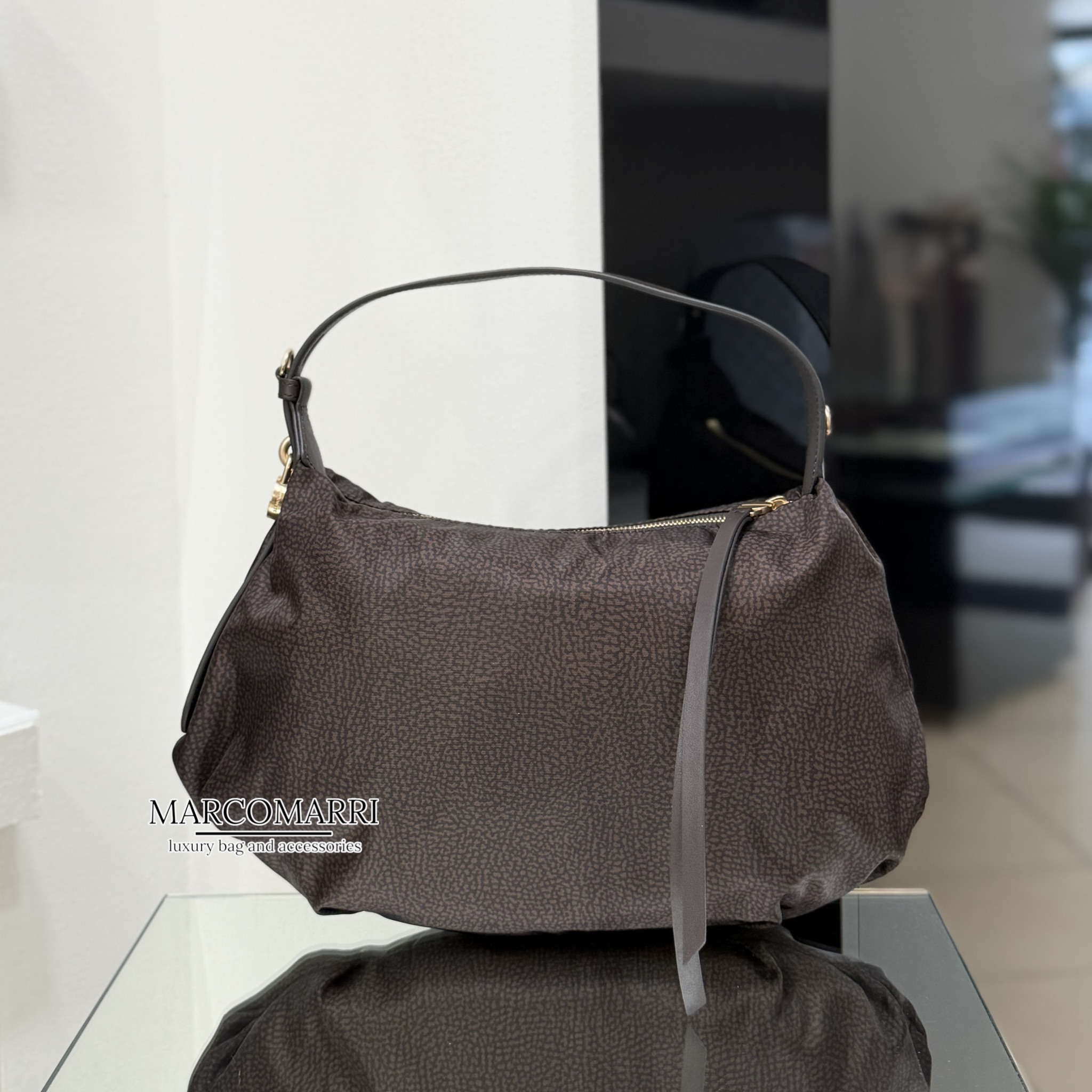 Borbonese Borsa HOBO BAG Media Marri negozio di borse e accessori Ponte San Giovanni, Perugia (10)