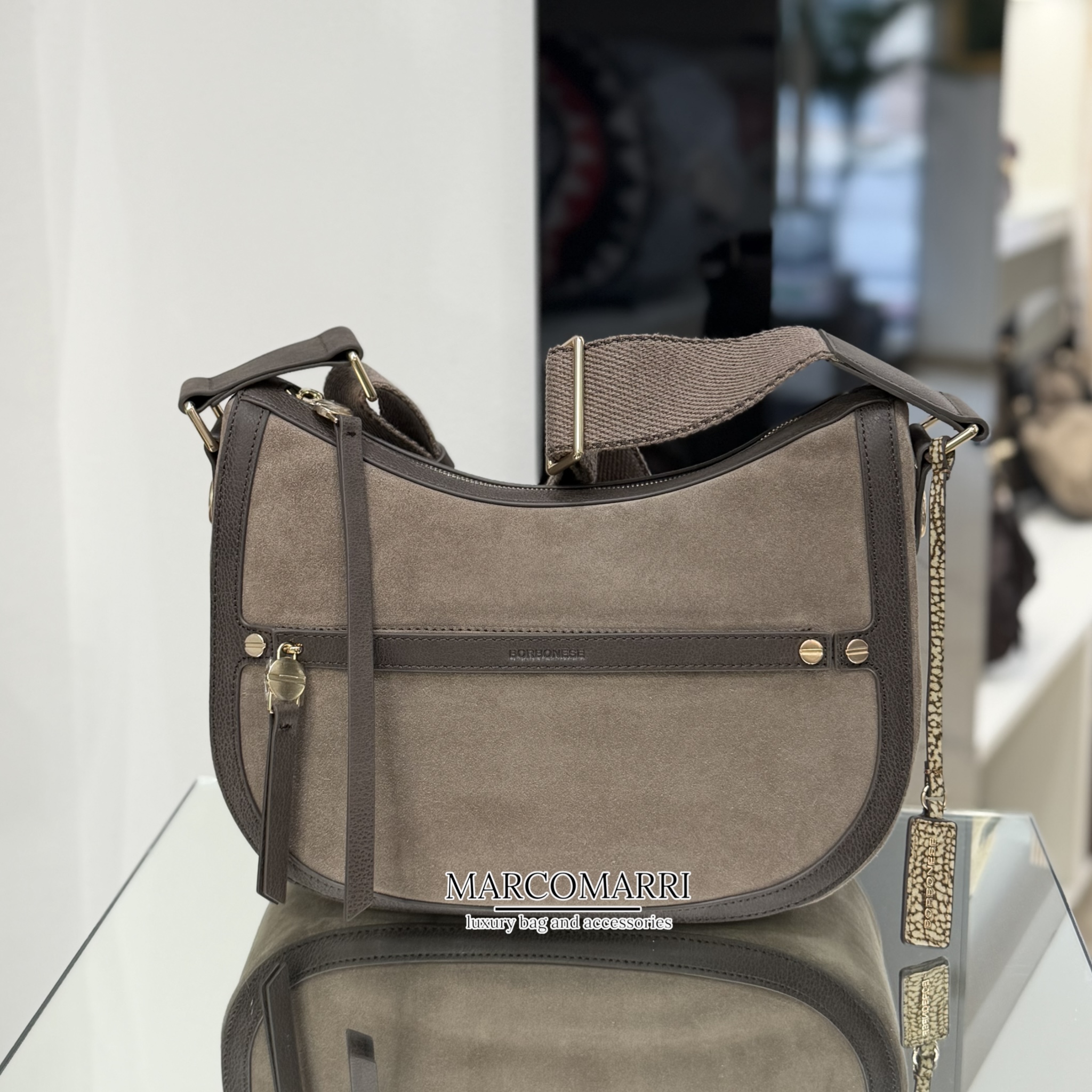 Borbonese Luna bag in pelle Marco Marri negozio di borse e accessori Ponte San Giovanni, Perugia (5)