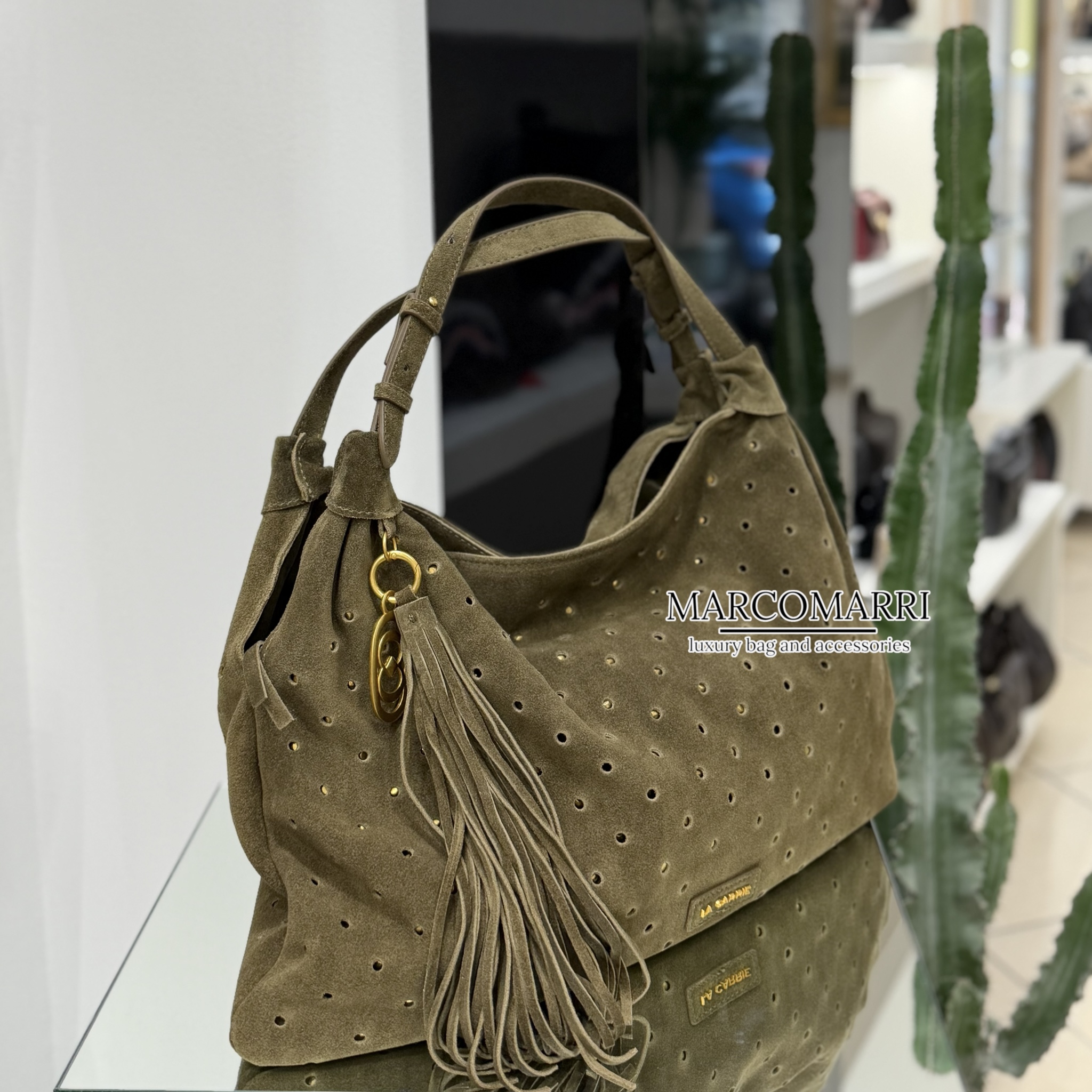 La Carrie Shopping Metropolis in suede green - immagine 3