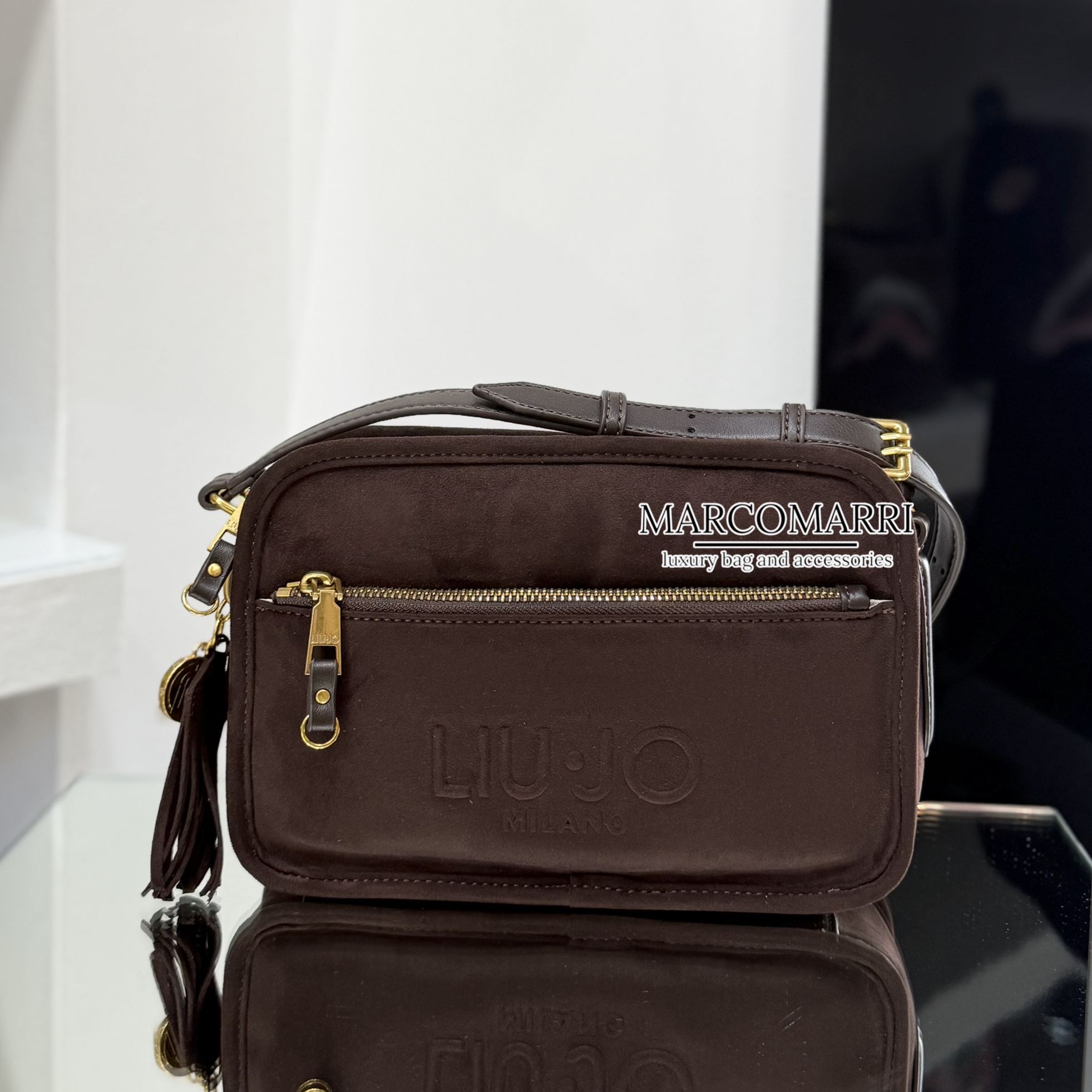 Liujo borsa Ageni Marco Marri Ponte San Giovanni Perugia (8)